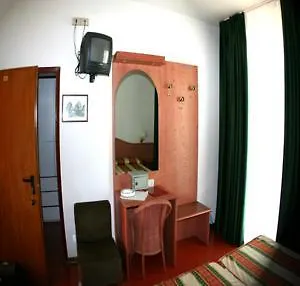Hotel Harrys