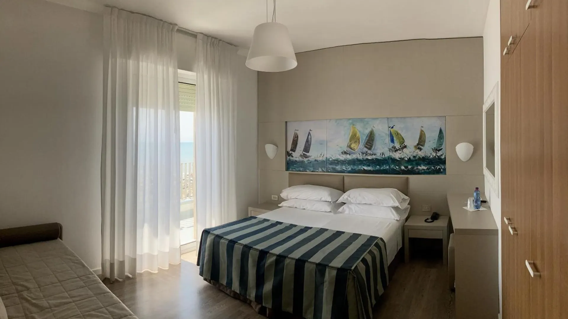 Hotel Sirenetta Lido di Jesolo 4*,  Italia